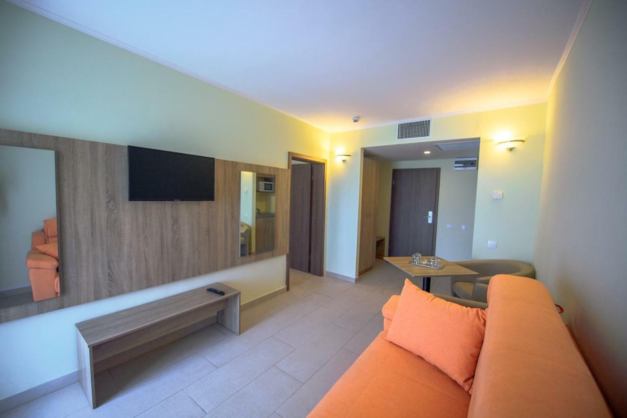 Hotel Piccadilly Mamaia Εξωτερικό φωτογραφία
