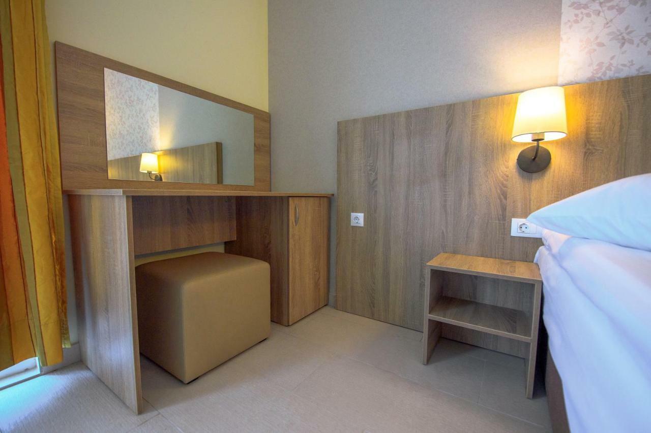 Hotel Piccadilly Mamaia Εξωτερικό φωτογραφία